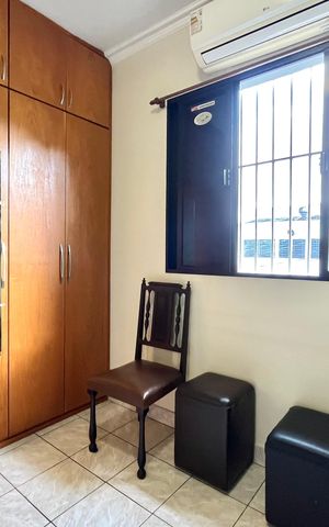 Casa à venda com 107m², 3 quartos e 2 vagas Casa à venda com 107m², 3 quartos e 2 vagasQuarto