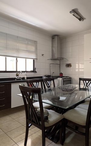 Casa de condomínio à venda com 120m², 3 quartos e 2 vagas Casa de condomínio à venda com 120m², 3 quartos e 2 vagasCozinha