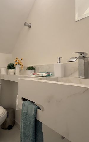Casa de condomínio à venda com 120m², 3 quartos e 2 vagas Casa de condomínio à venda com 120m², 3 quartos e 2 vagasLavabo