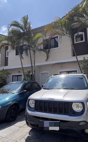 Casa de condomínio à venda com 120m², 3 quartos e 2 vagas Casa de condomínio à venda com 120m², 3 quartos e 2 vagasFachada