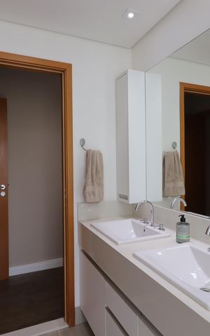 Apartamento à venda com 181m², 4 quartos e 4 vagasBanheiro da Suíte 2