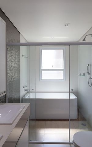 Apartamento à venda com 181m², 4 quartos e 4 vagasBanheiro da Suíte 2