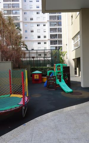 Apartamento à venda com 181m², 4 quartos e 4 vagasÁrea Comum - Playground