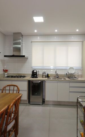 Apartamento à venda com 181m², 4 quartos e 4 vagasCozinha