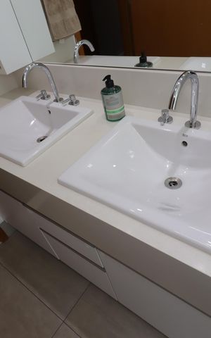 Apartamento à venda com 181m², 4 quartos e 4 vagasBanheiro da Suíte 2