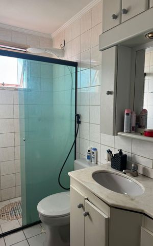 Apartamento à venda com 74m², 3 quartos e 2 vagas Apartamento à venda com 74m², 3 quartos e 2 vagasBanheiro 1