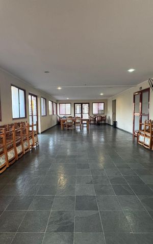 Apartamento à venda com 74m², 3 quartos e 2 vagas Apartamento à venda com 74m², 3 quartos e 2 vagasÁrea comum - Salão de festas