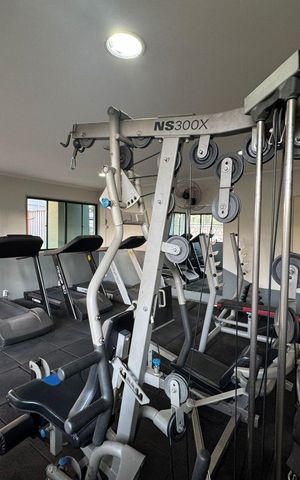 Apartamento à venda com 74m², 3 quartos e 2 vagas Apartamento à venda com 74m², 3 quartos e 2 vagasAcademia