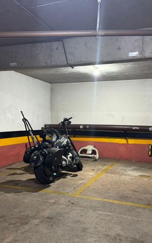 Apartamento à venda com 74m², 3 quartos e 2 vagas Apartamento à venda com 74m², 3 quartos e 2 vagasGaragem