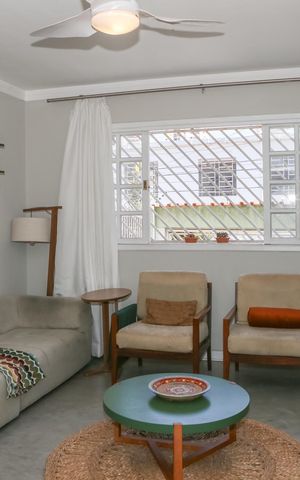 Casa à venda com 120m², 3 quartos e 1 vaga Casa à venda com 120m², 3 quartos e 1 vagaSala