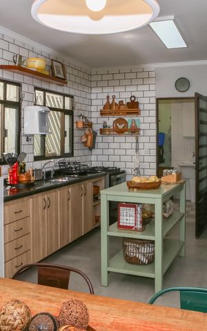 Casa à venda com 120m², 3 quartos e 1 vaga Casa à venda com 120m², 3 quartos e 1 vagaCopa e Cozinha