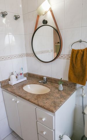 Casa à venda com 120m², 3 quartos e 1 vaga Casa à venda com 120m², 3 quartos e 1 vagaBanheiro da Suíte