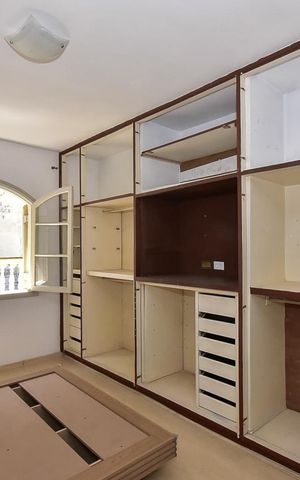Casa à venda com 302m², 4 quartos e 3 vagasSuíte