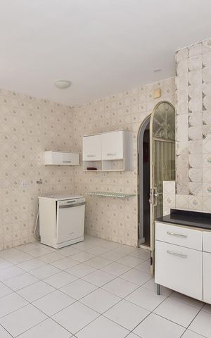 Casa à venda com 302m², 4 quartos e 3 vagasCozinha