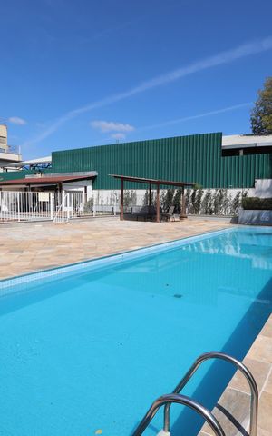 Apartamento à venda com 81m², 3 quartos e 2 vagasÁrea comum - Piscina