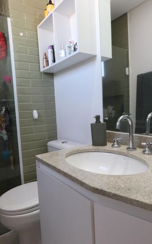 Apartamento à venda com 81m², 3 quartos e 2 vagasBanheiro da Suíte