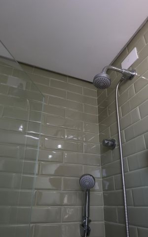 Apartamento à venda com 81m², 3 quartos e 2 vagasBanheiro da Suíte