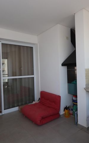 Apartamento à venda com 81m², 3 quartos e 2 vagasVaranda
