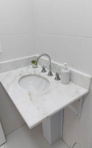 Apartamento à venda com 73m², 3 quartos e 1 vaga Apartamento à venda com 73m², 3 quartos e 1 vagaBanheiro Social