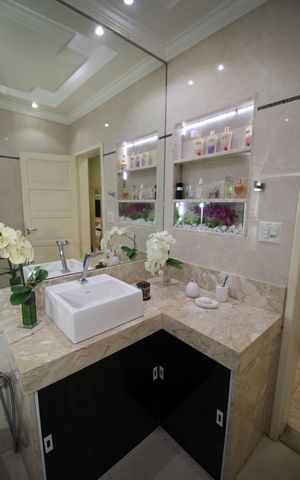 Casa à venda com 361m², 5 quartos e 2 vagasBanheiro Social