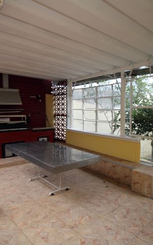 Casa à venda com 361m², 5 quartos e 2 vagasÁrea Gourmet