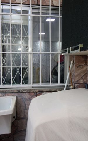 Casa à venda com 361m², 5 quartos e 2 vagasÁrea de Serviço