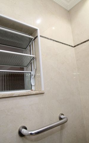 Casa à venda com 361m², 5 quartos e 2 vagasBanheiro Social