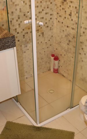 Casa de condomínio para alugar com 110m², 3 quartos e 2 vagasBanheiro da Suíte