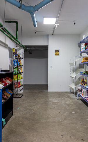 Studio à venda com 20m², 1 quarto e sem vaga Studio à venda com 20m², 1 quarto e sem vagaMini mercado