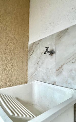Casa para alugar com 75m², 2 quartos e 1 vaga Casa para alugar com 75m², 2 quartos e 1 vagaÁrea de Serviço