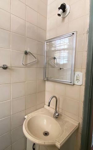 Apartamento à venda com 42m², 1 quarto e sem vaga Apartamento à venda com 42m², 1 quarto e sem vagaBanheiro