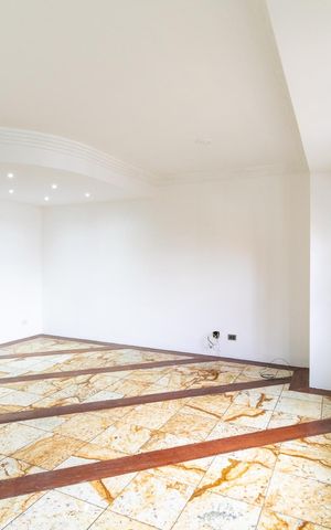 Casa de condomínio à venda com 225m², 3 quartos e 3 vagas Casa de condomínio à venda com 225m², 3 quartos e 3 vagasSala