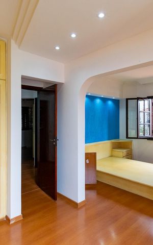 Casa de condomínio à venda com 225m², 3 quartos e 3 vagas Casa de condomínio à venda com 225m², 3 quartos e 3 vagasSuíte