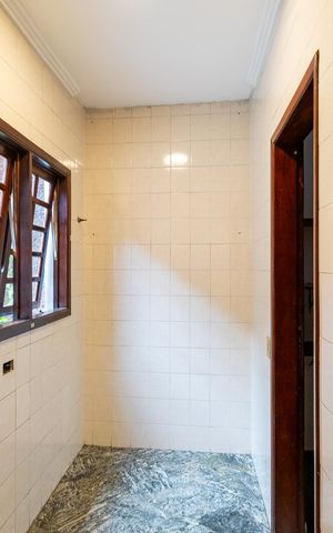 Casa de condomínio à venda com 225m², 3 quartos e 3 vagas Casa de condomínio à venda com 225m², 3 quartos e 3 vagasÁrea de Serviço