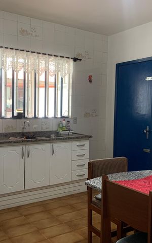 Casa para alugar com 146m², 3 quartos e 3 vagas Casa para alugar com 146m², 3 quartos e 3 vagasCozinha