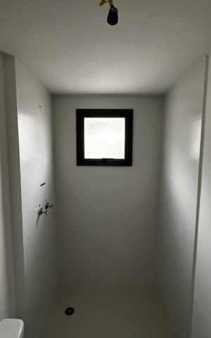 Apartamento à venda com 155m², 3 quartos e 2 vagas Apartamento à venda com 155m², 3 quartos e 2 vagasBanheiro da Suíte 2