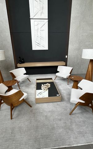 Apartamento à venda com 155m², 3 quartos e 2 vagas Apartamento à venda com 155m², 3 quartos e 2 vagasHall de entrada
