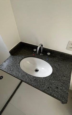 Apartamento à venda com 155m², 3 quartos e 2 vagas Apartamento à venda com 155m², 3 quartos e 2 vagasBanheiro da Suíte 1