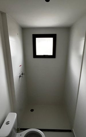 Apartamento à venda com 155m², 3 quartos e 2 vagas Apartamento à venda com 155m², 3 quartos e 2 vagasBanheiro da Suíte 2