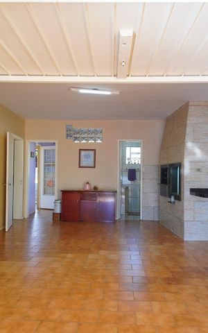 Casa à venda com 837m², 3 quartos e 2 vagasÁrea comum