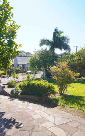 Casa à venda com 837m², 3 quartos e 2 vagasQuintal