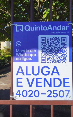 Casa à venda com 837m², 3 quartos e 2 vagasPlaca