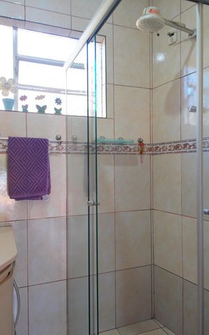 Casa à venda com 837m², 3 quartos e 2 vagasBanheiro 2
