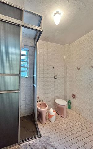 Apartamento à venda com 65m², 2 quartos e sem vaga Apartamento à venda com 65m², 2 quartos e sem vagaBanheiro Social