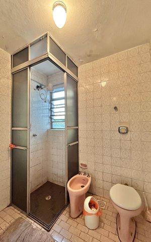 Apartamento à venda com 65m², 2 quartos e sem vaga Apartamento à venda com 65m², 2 quartos e sem vagaBanheiro Social