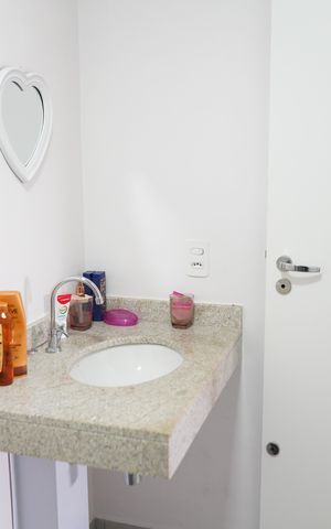 Apartamento à venda com 70m², 2 quartos e 1 vagaBanheiro Social