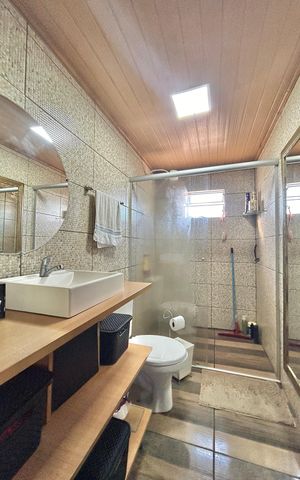 Apartamento à venda com 140m², 3 quartos e 2 vagas Apartamento à venda com 140m², 3 quartos e 2 vagasBanheiro