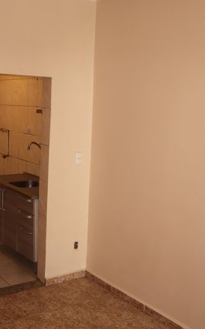 Studio à venda com 27m², 1 quarto e sem vagaSala