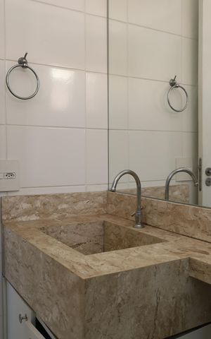 Apartamento à venda com 51m², 2 quartos e 1 vagaBanheiro Social