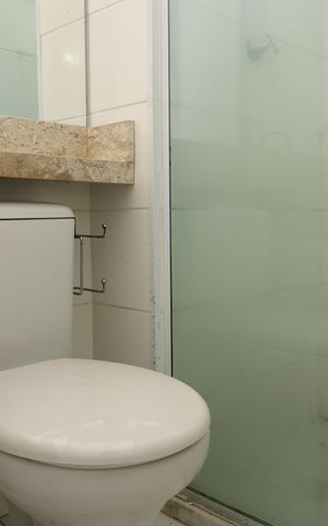 Apartamento à venda com 51m², 2 quartos e 1 vagaBanheiro Social